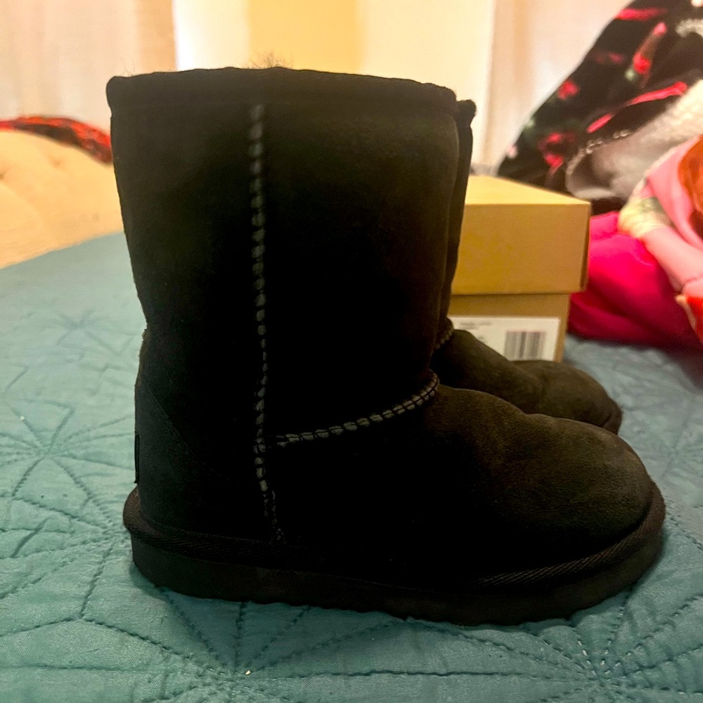 Black high Ugg boots (toddler)